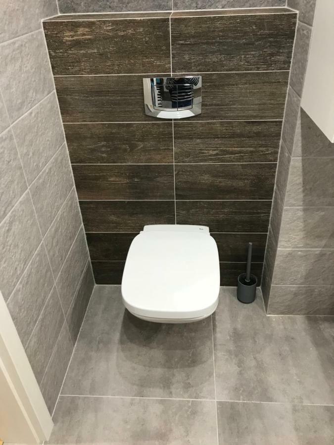 Lawendowy Zakatek - Klimatyzacja - Ogrodek - Prywatny Parking Apartment Rzeszow Bagian luar foto