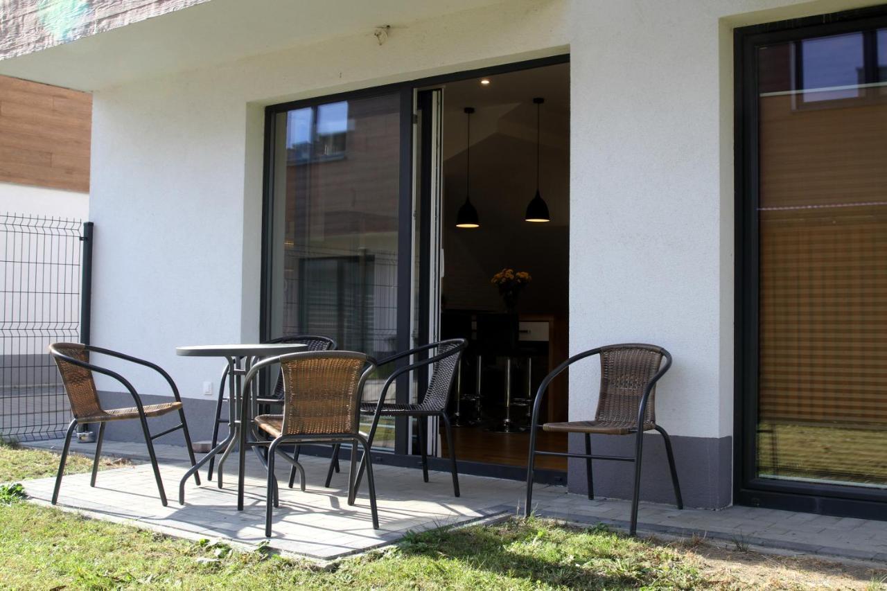 Lawendowy Zakatek - Klimatyzacja - Ogrodek - Prywatny Parking Apartment Rzeszow Bagian luar foto